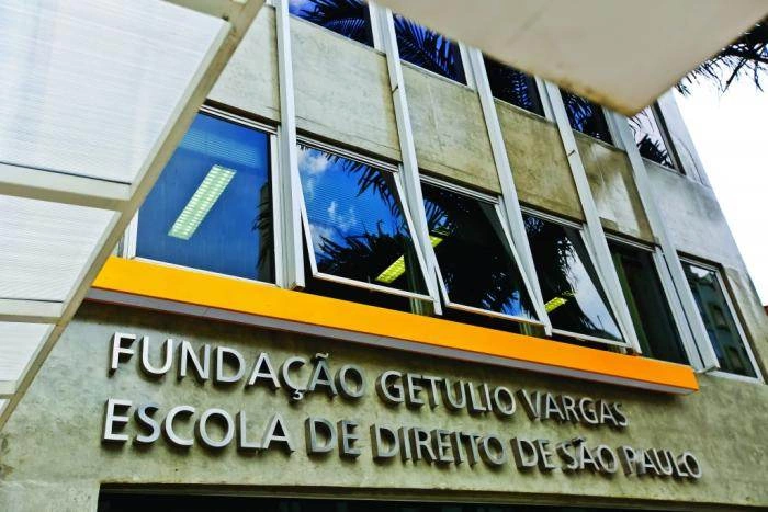 EXCLUSIVO: Essas são as 10 faculdades de Direito mais caras do Brasil em 2025