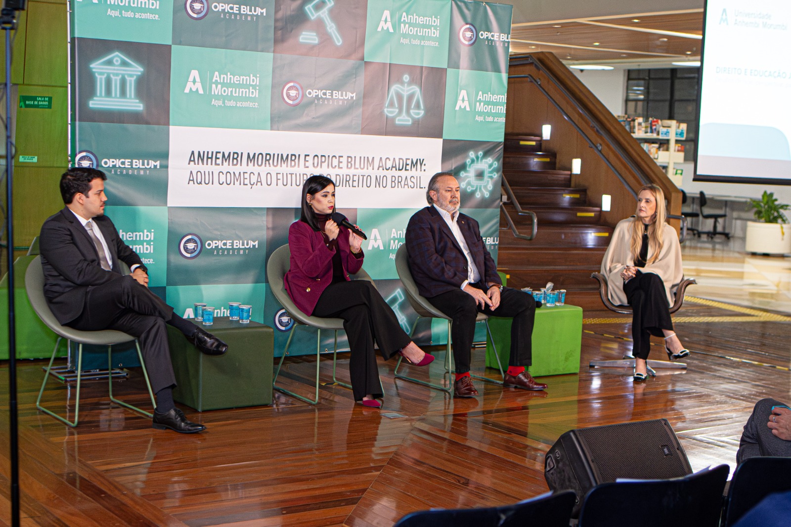 Com foco em tecnologia, Anhembi Morumbi lança novo modelo de graduação em Direito em parceria inédita com a Opice Blum Academy