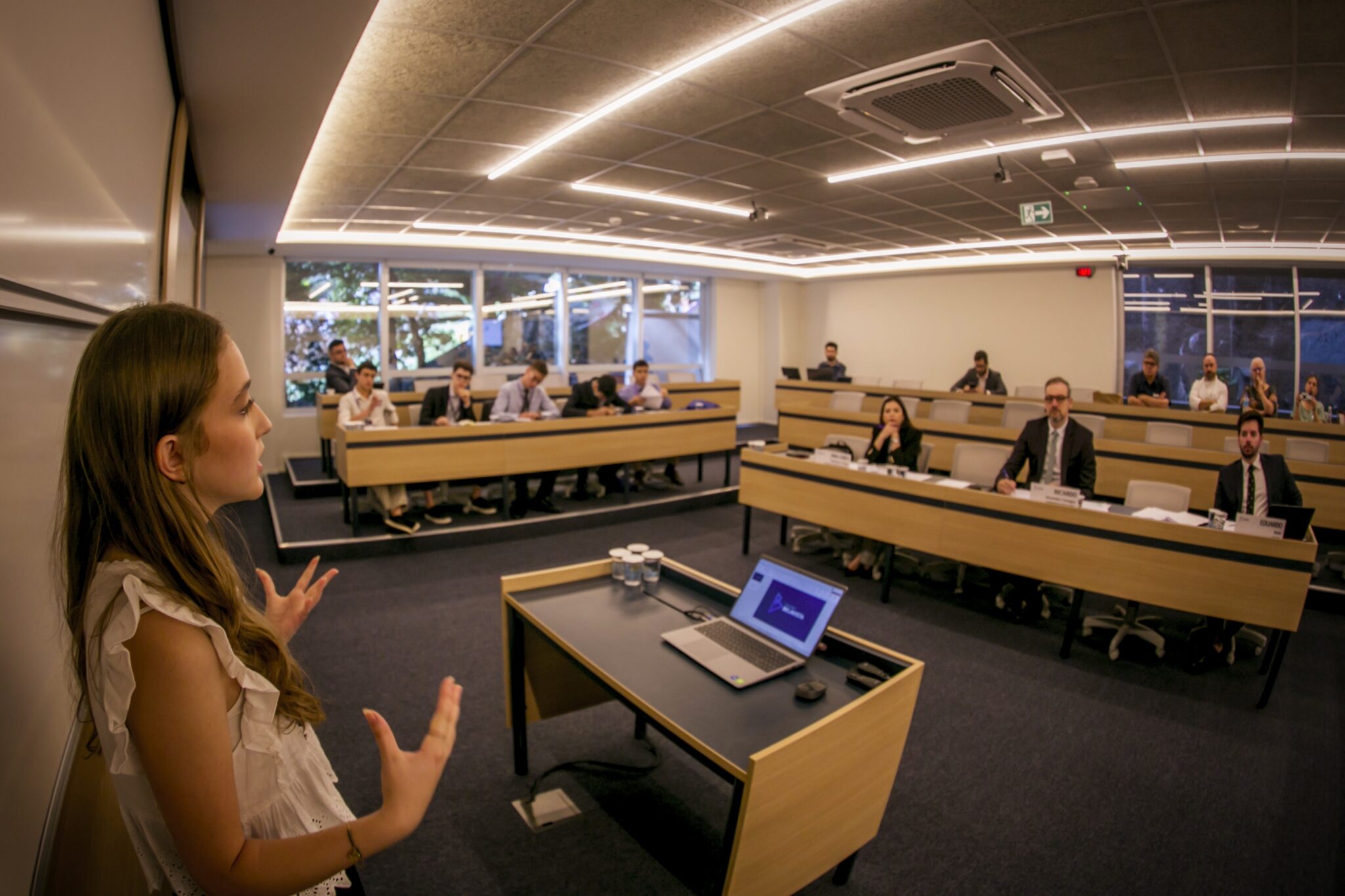 Faculdade Belavista lança o EconoChallenge 2025 com apoio acadêmico da Universidade de Chicago
