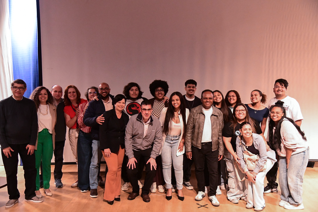 Faculdade Cásper Líbero e Fórum Brasil Diverso firmam parceria para promover diversidade e impacto social na comunicação
