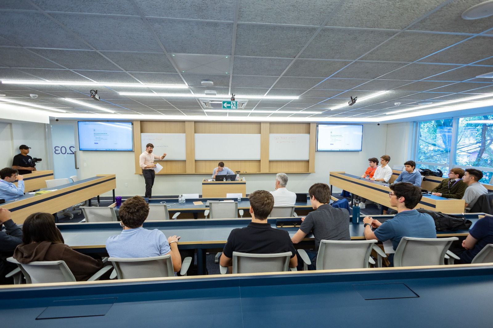 Com apoio da Universidade de Chicago, Faculdade Belavista lança competição gratuita de Economia para estudantes do Ensino Médio