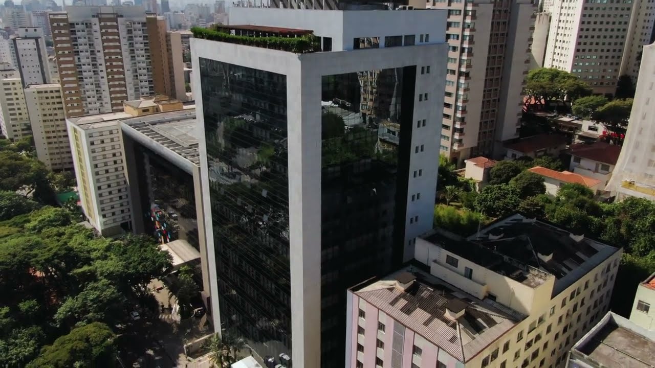 EXCLUSIVO: Essas são as 10 faculdades de Economia mais caras do Brasil em 2026